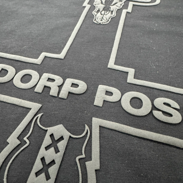 Hoody zwart puff3front